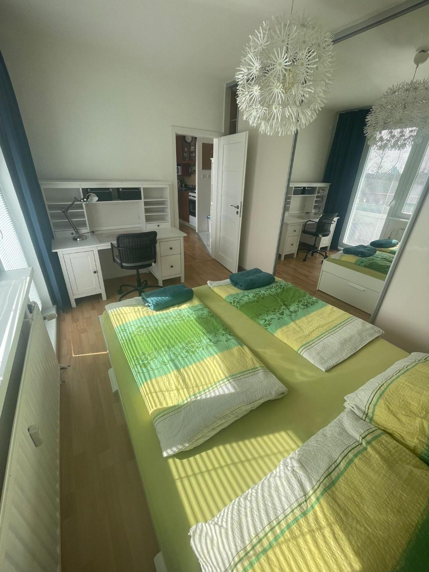 Park View City Center Location Apartment With Balcony Братислава Экстерьер фото